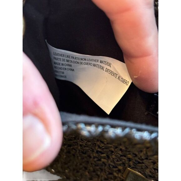 Handcrafted Metallic Woven Clutch Bag With Chain Strap & Twist Lock Closure - Picture 7 of 11